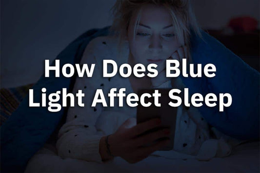 The featured image of a blog article about blue light and sleep